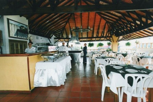 Restaurante Fuente hotellahormiga com